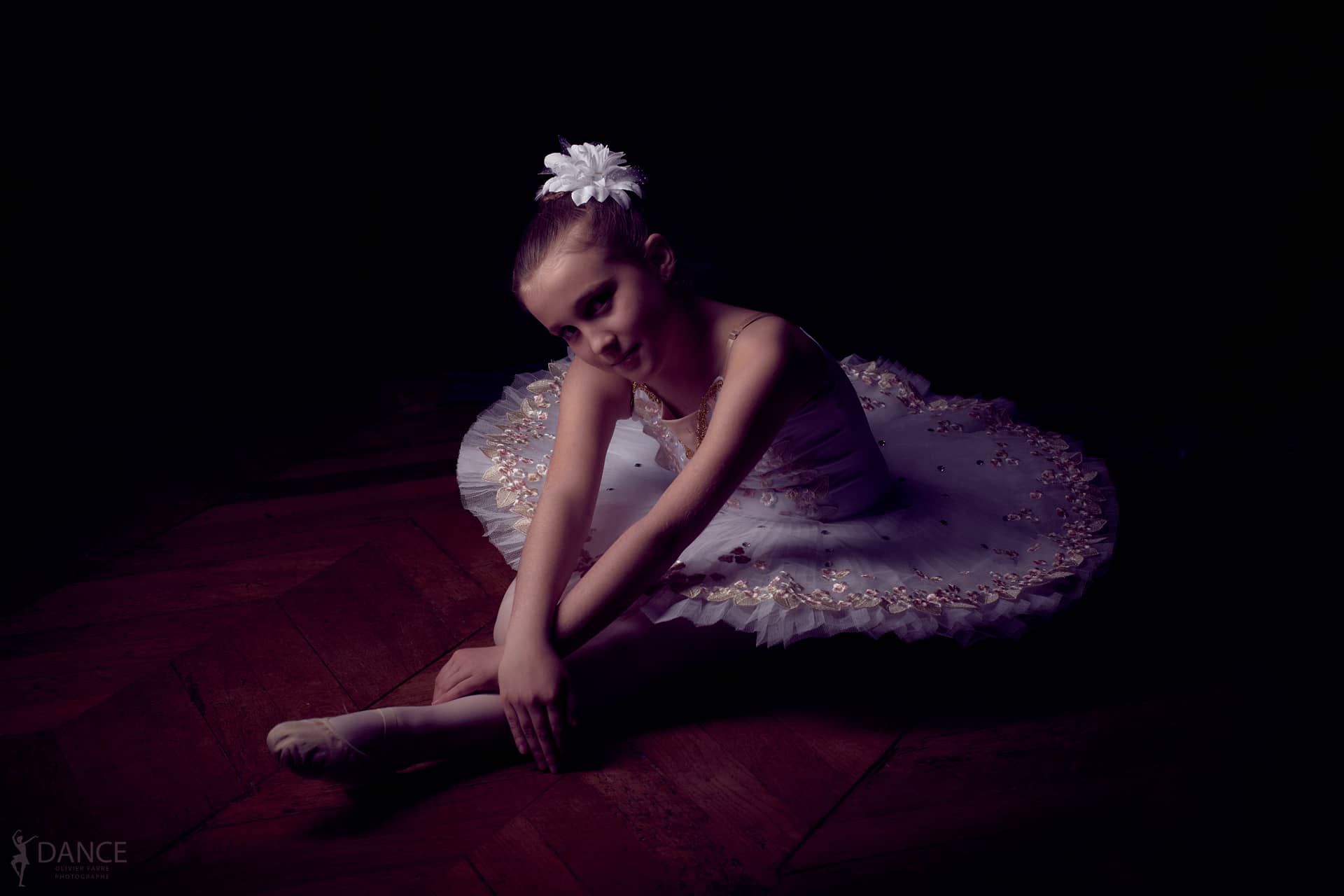 Jeune danseuse classique photographiée à Orange dans le Vaucluse par Olivier Fabre.